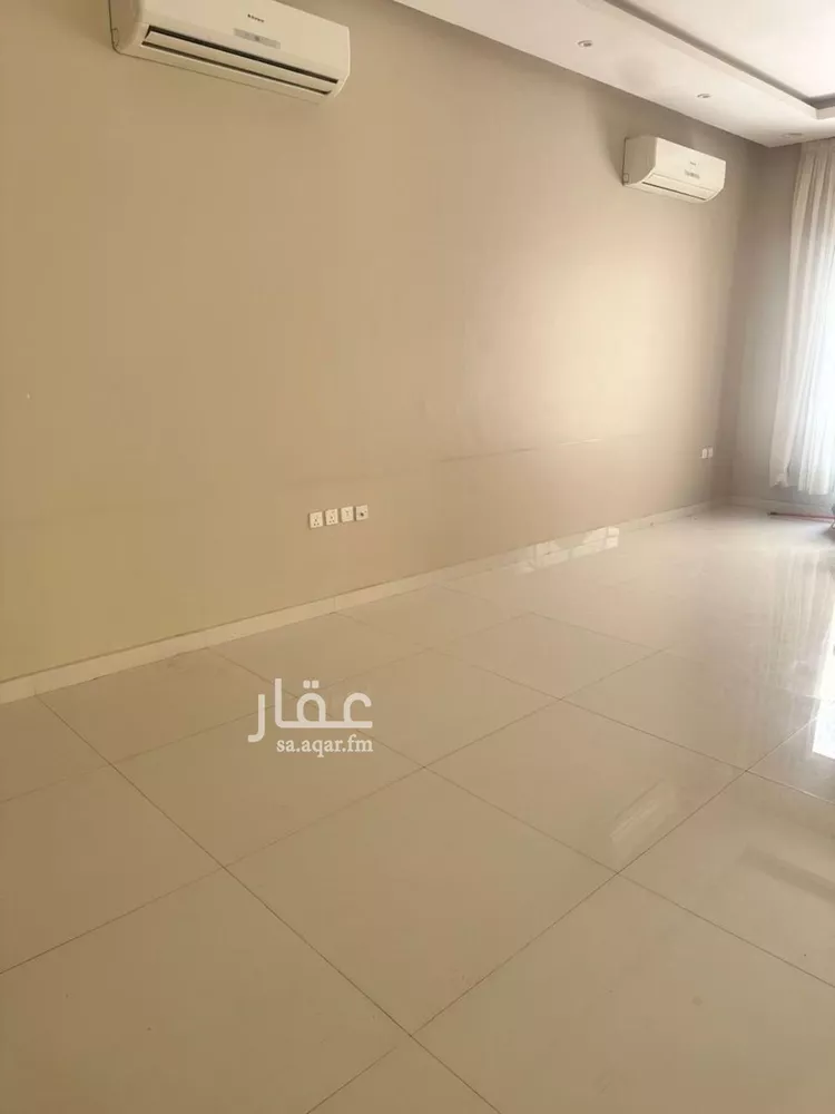 فيلا للإيجار في شارع عمر الهواري, حي القيروان, مدينة الرياض, منطقة الرياض صورة 3