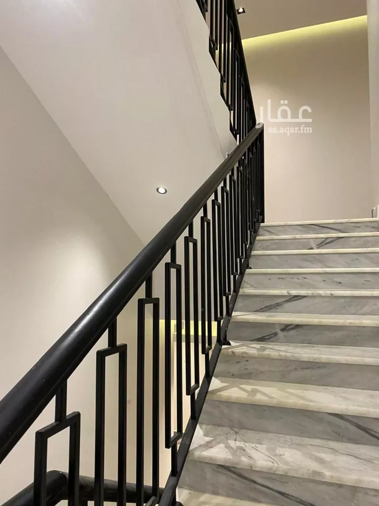 فيلا للبيع في شارع عمر الهواري, حي القيروان, مدينة الرياض, منطقة الرياض