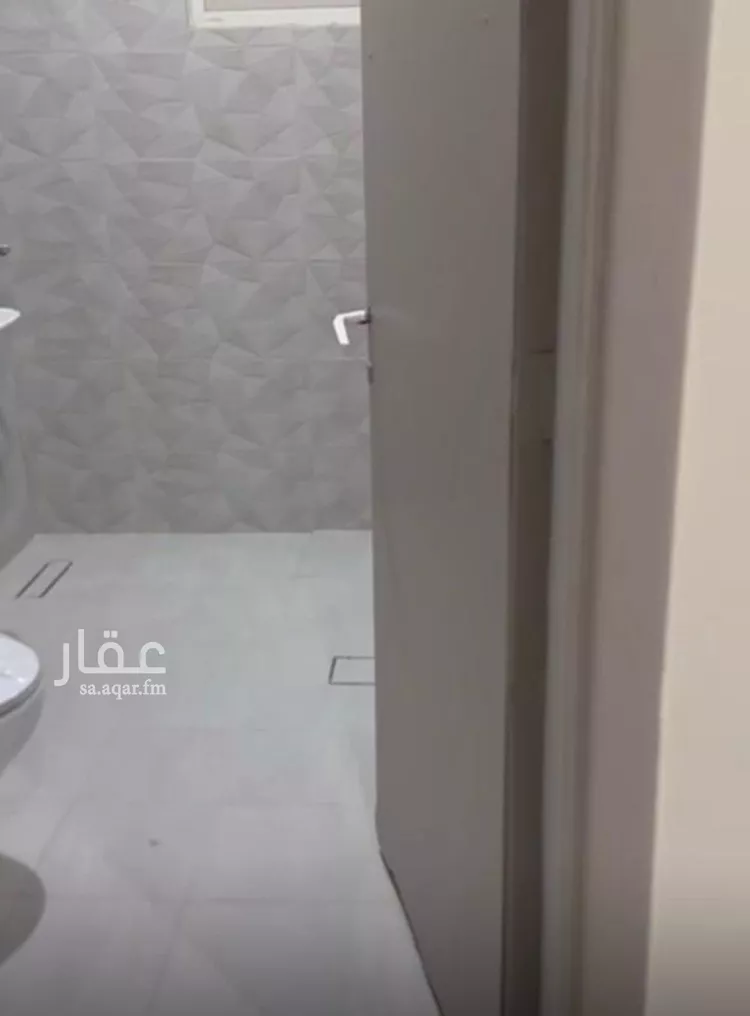 شقة للإيجار في شارع الامير مقرن بن عبدالعزيز, حي مغرزات, مدينة الرياض, منطقة الرياض صورة 5