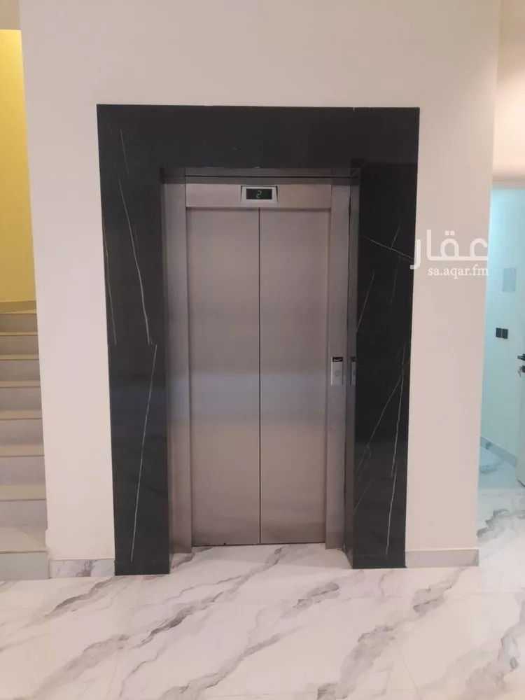 فيلا للبيع في شارع زهير بن العلاء العبسي, حي العارض, مدينة الرياض, منطقة الرياض صورة 4