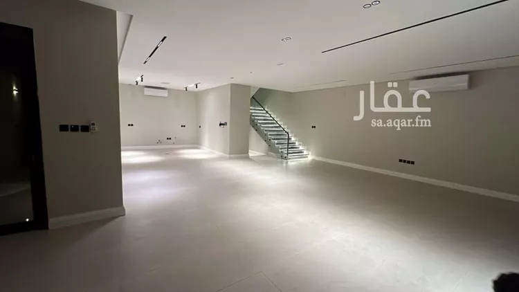 فيلا للإيجار في شارع يوسف السيرافي, حي العارض, مدينة الرياض, منطقة الرياض صورة 4