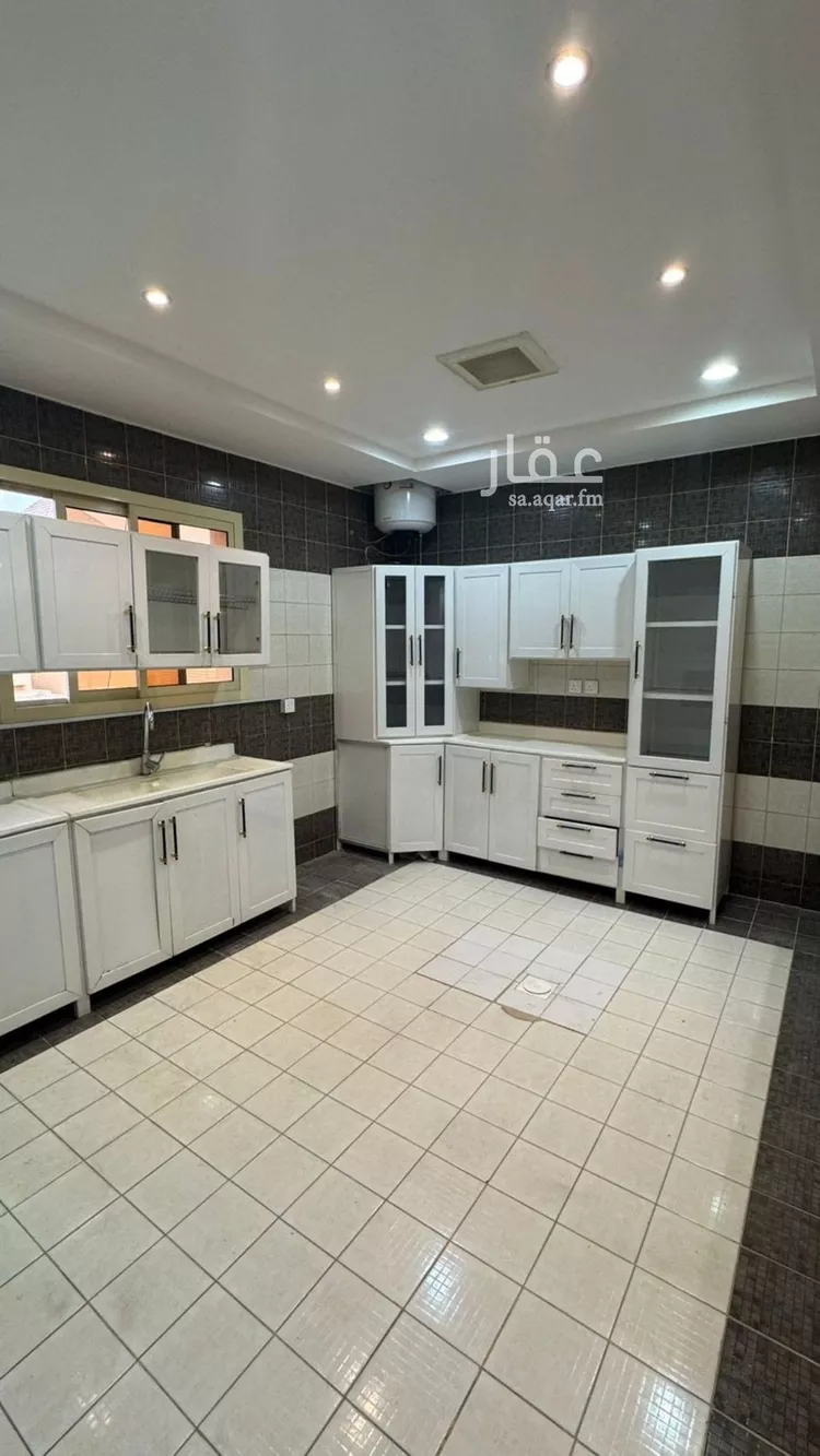 Floor for Rent in Riyadh Al Yasmin صورة 3