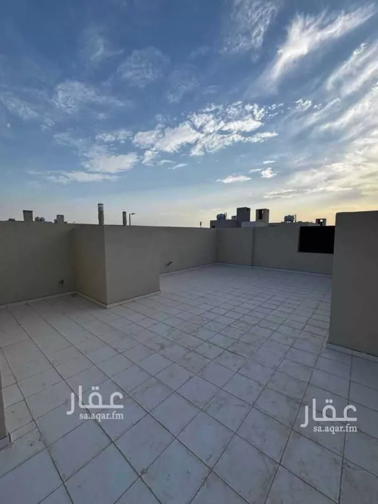 فيلا للبيع في شارع اياس ابن قتادة, حي الاناهي, مدينة المدينة المنورة, منطقة المدينة المنورة صورة 5