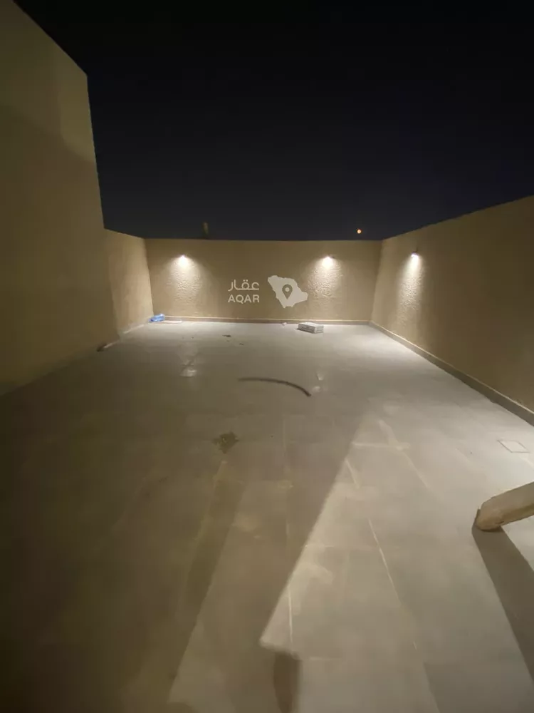 Floor for Rent in Riyadh Az Zahrah 13