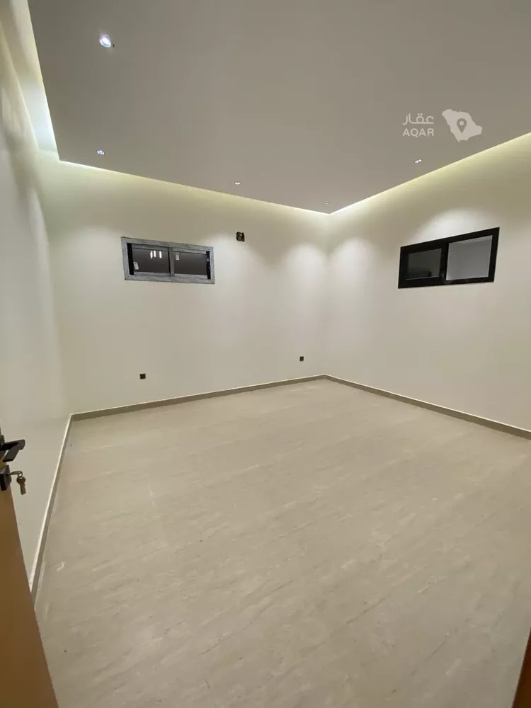 Floor for Rent in Riyadh Az Zahrah 8