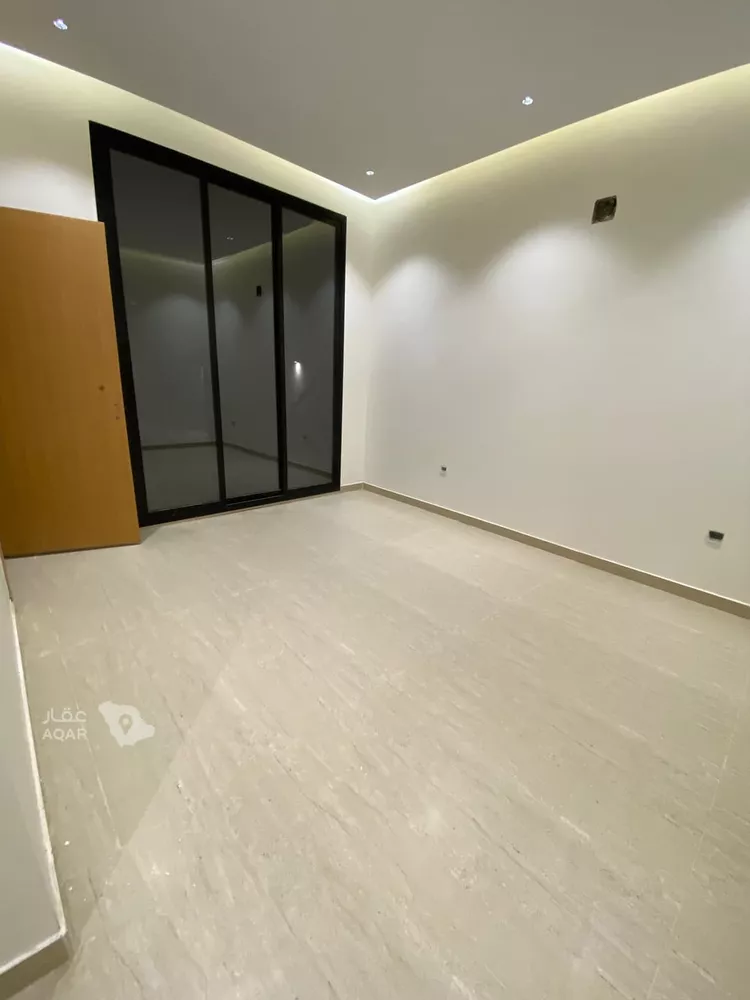 Floor for Rent in Riyadh Az Zahrah 10
