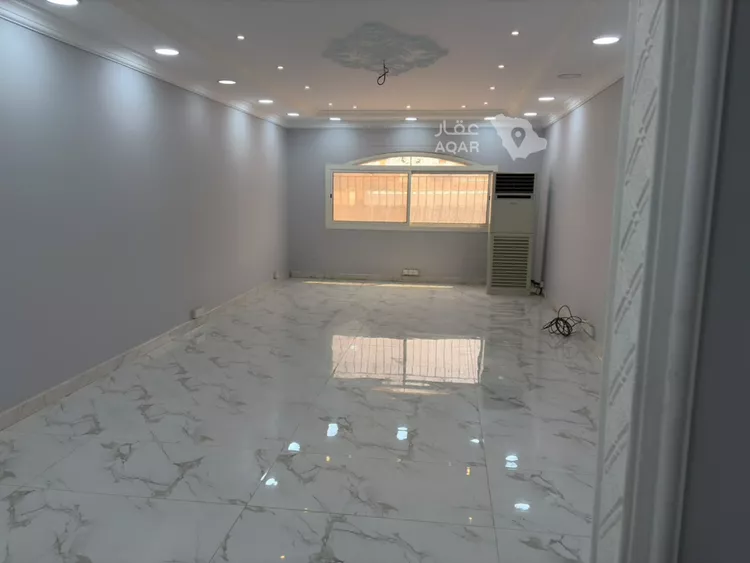 Apartment for Rent in Medina Al Gharra 6