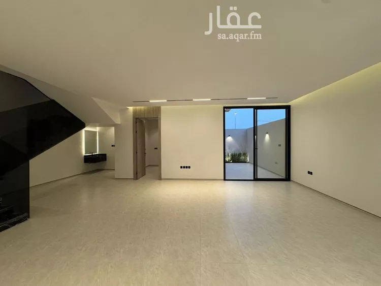 فيلا للبيع في شارع رقم 526, حي الملقا, مدينة الرياض, منطقة الرياض 7