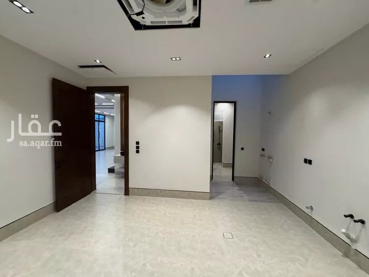 Villa for Sale in Riyadh Al Arid 15