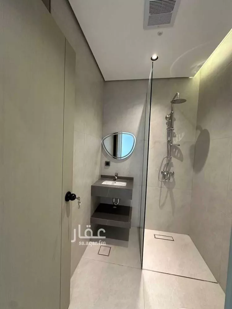 شقة للبيع في شارع الملك فهد, حي الرحمانية, مدينة الرياض, منطقة الرياض 8