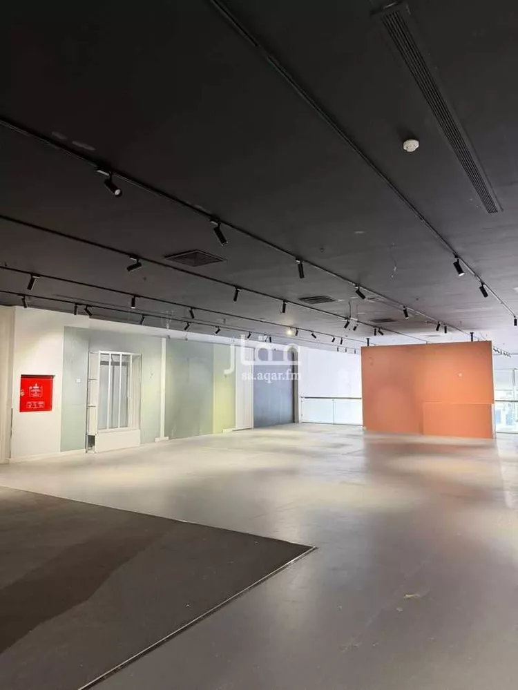 عمارة للإيجار في شارع الأمير محمد بن عبدالعزيز, حي العليا, مدينة الرياض, منطقة الرياض صورة 3