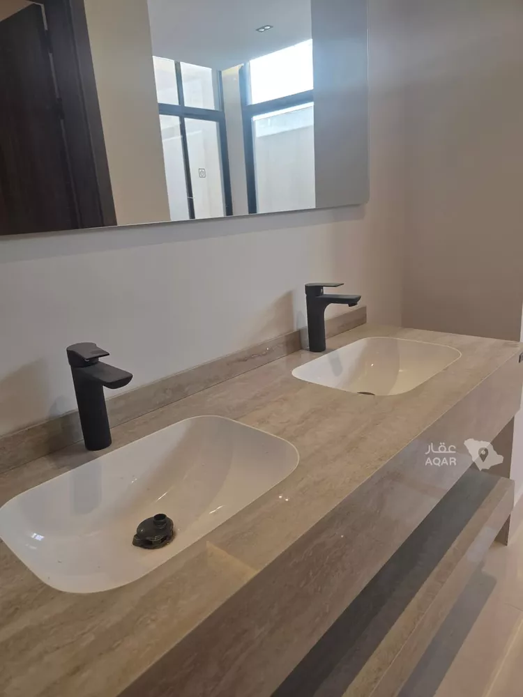 Villa for Sale in Riyadh Dirab 7