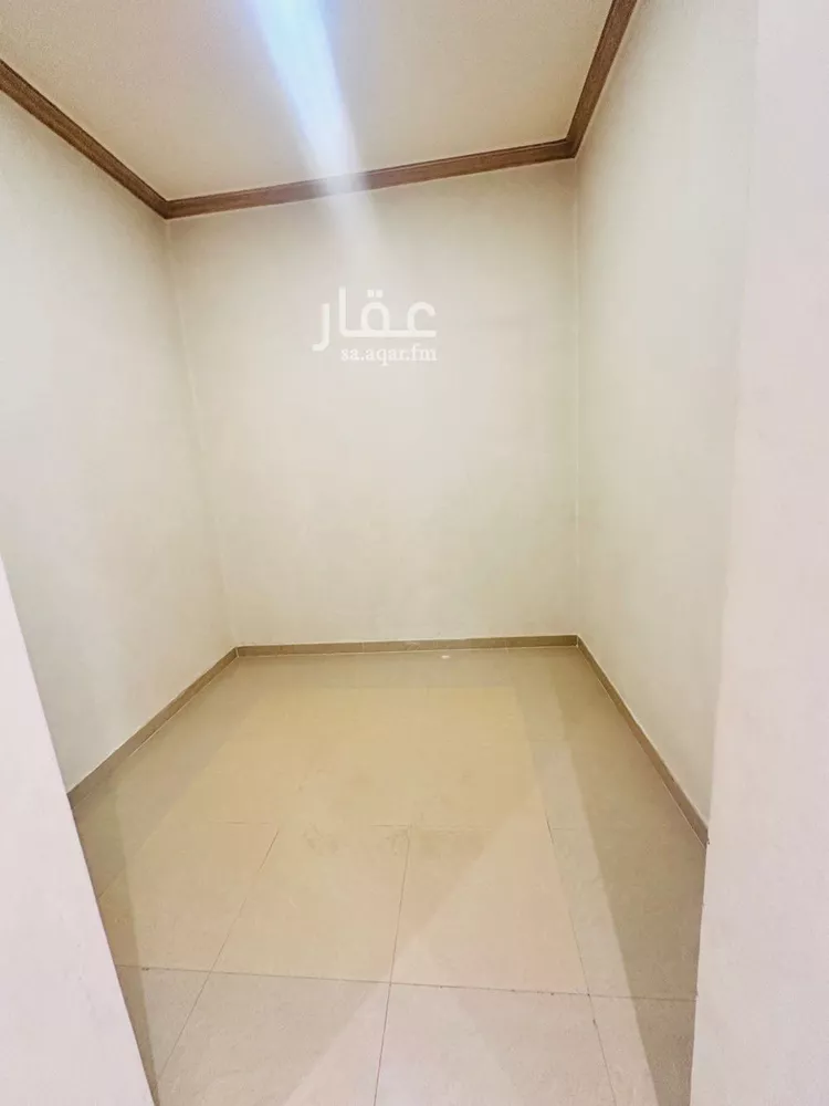 فيلا للإيجار في شارع أبي عبيدة البلنسي, حي المصيف, مدينة الرياض, منطقة الرياض