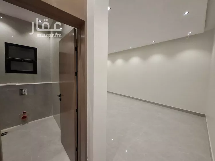 Floor for Sale in Riyadh Tuwaiq 10