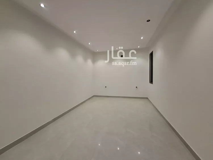 Floor for Sale in Riyadh Tuwaiq 14