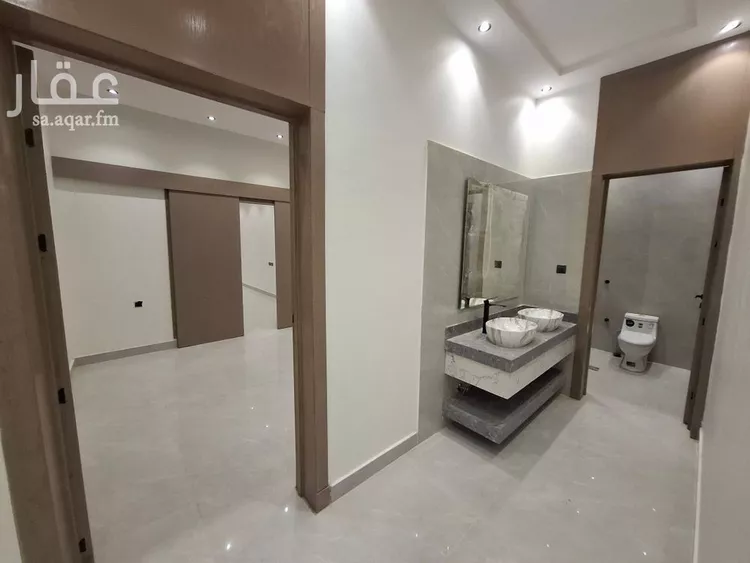 Floor for Sale in Riyadh Tuwaiq 16