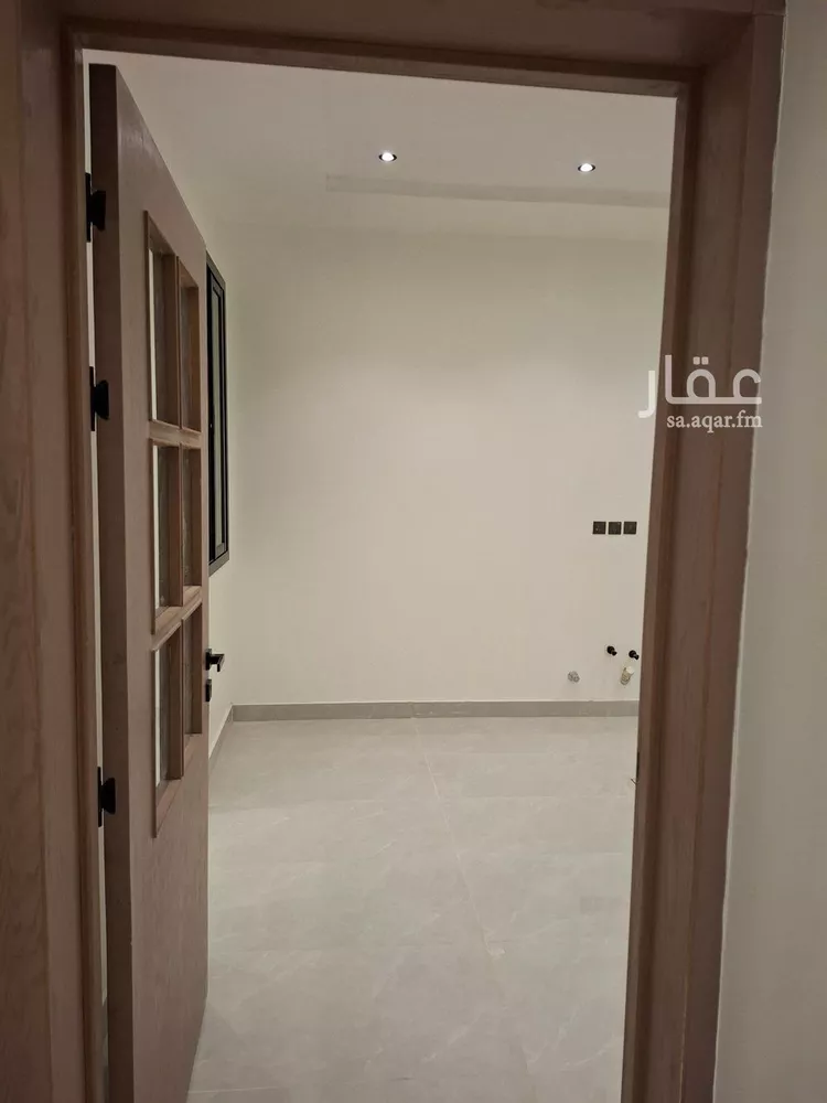 Floor for Sale in Riyadh Tuwaiq 18