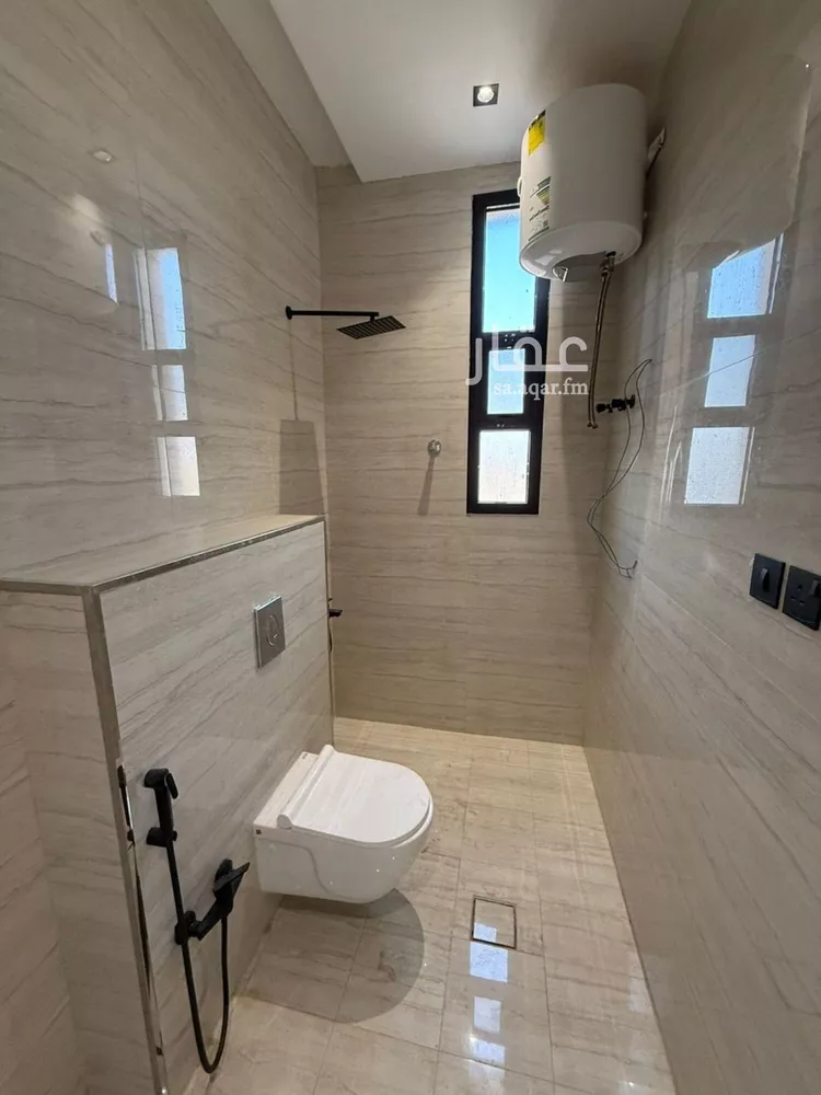 Floor for Sale in Riyadh Tuwaiq 7
