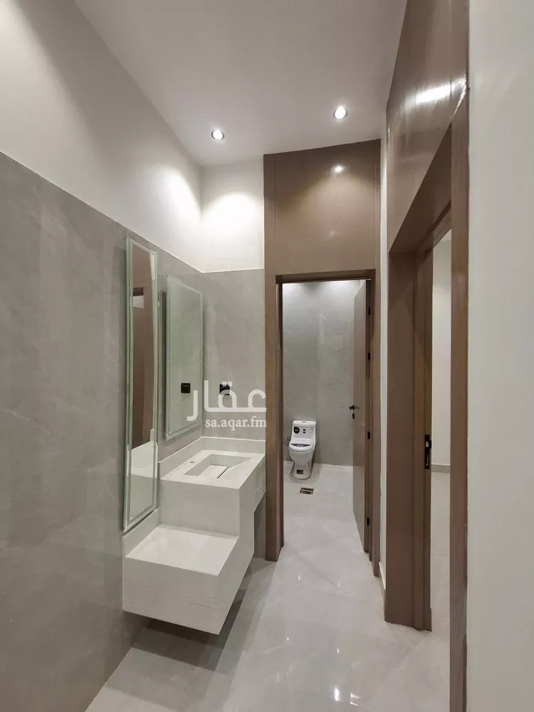 Floor for Sale in Riyadh Tuwaiq 20
