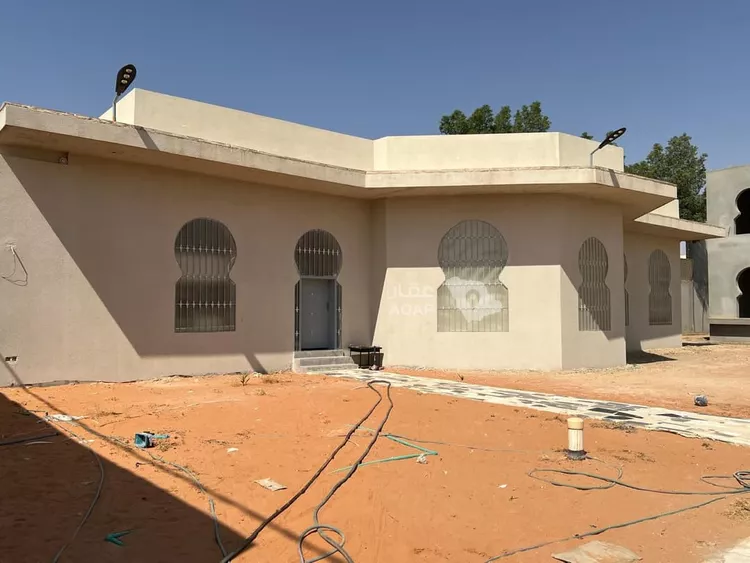 فيلا للبيع في شارع عقرباء 221, حي عقرباء, مدينة الجبيلة, منطقة الرياض 8