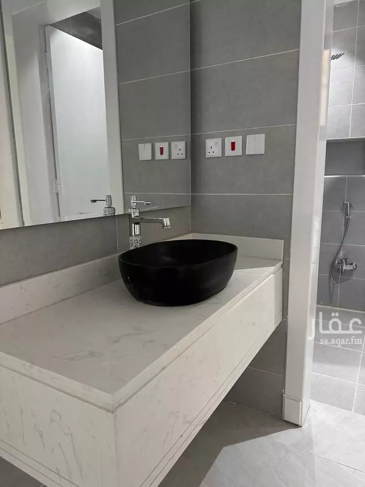 Floor for Sale in Khamis Mushait Ar Rabie 8
