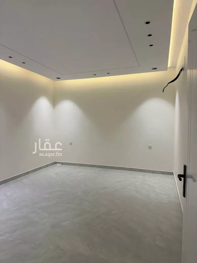 Floor for Sale in Khamis Mushait Ar Rabie 16