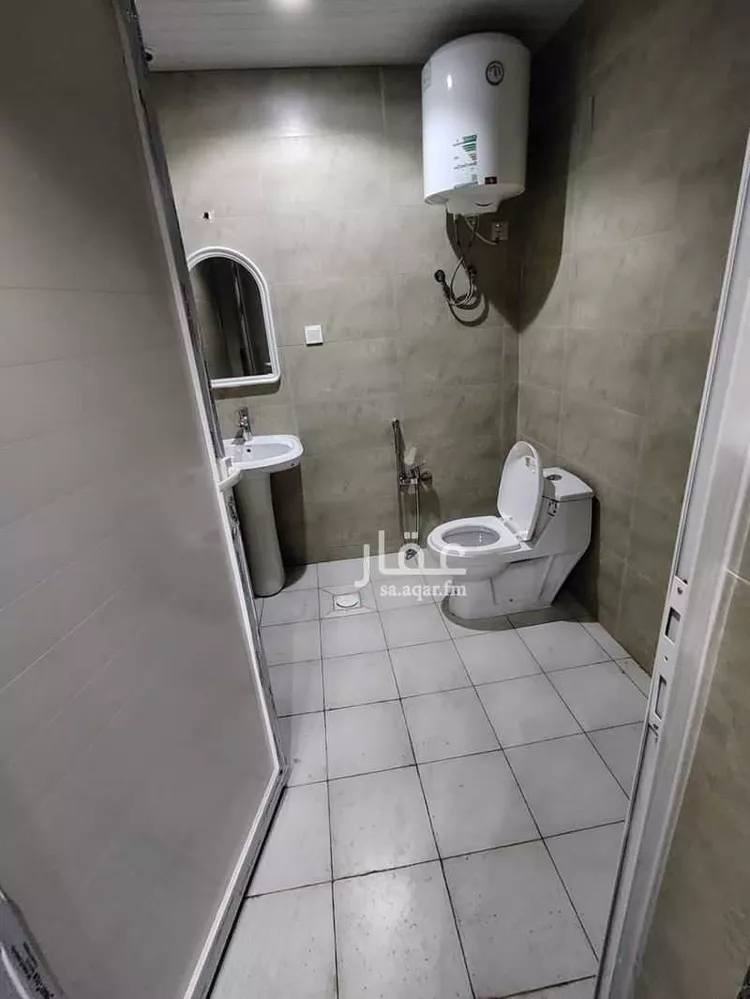 Floor for Sale in Khamis Mushait Ar Rabie 24
