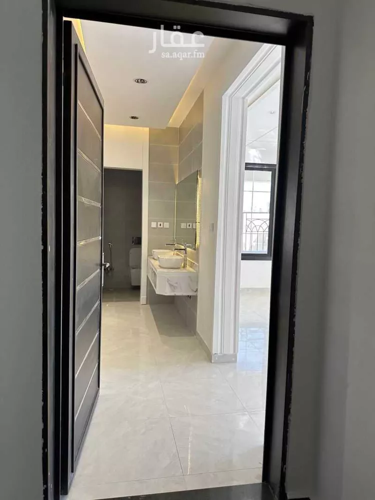 Floor for Sale in Khamis Mushait Ar Rabie 6