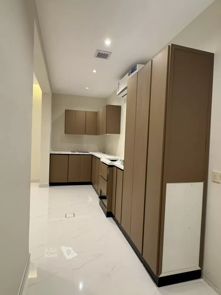 Floor for Rent in Riyadh Al Aqiq