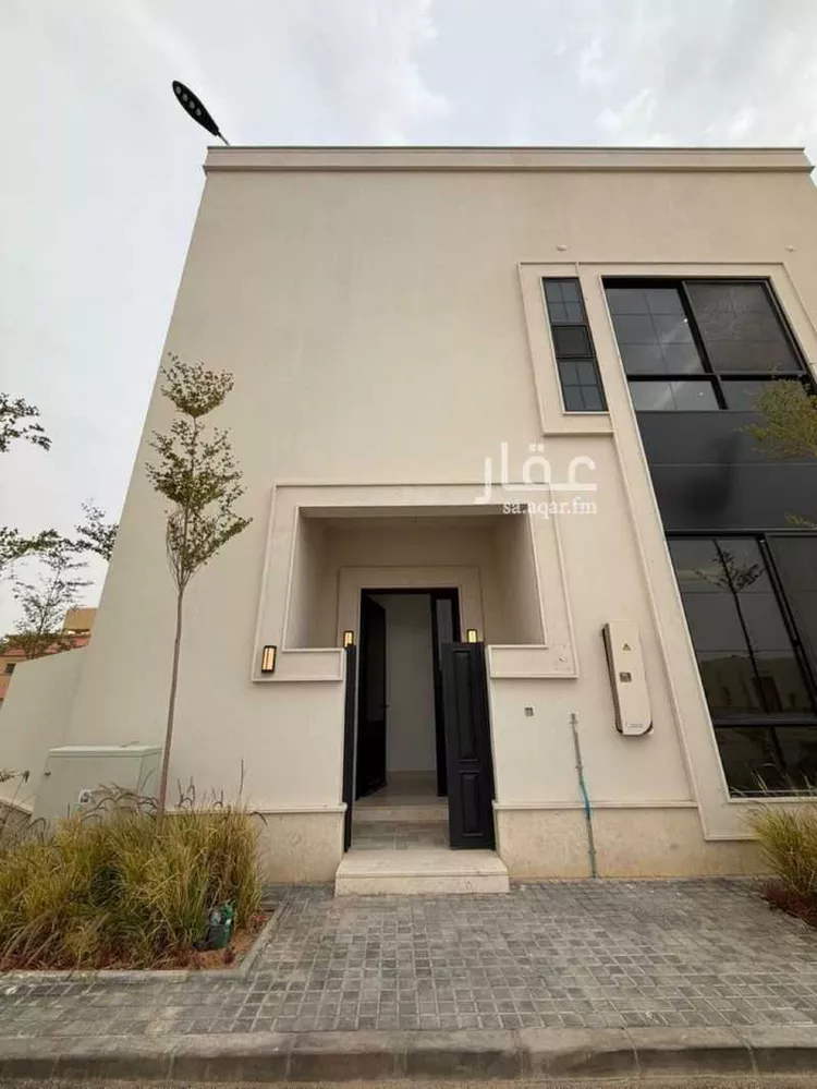 فيلا للبيع في شارع أبي عيسي الترمذي, حي المهدية, مدينة الرياض, منطقة الرياض صورة 2