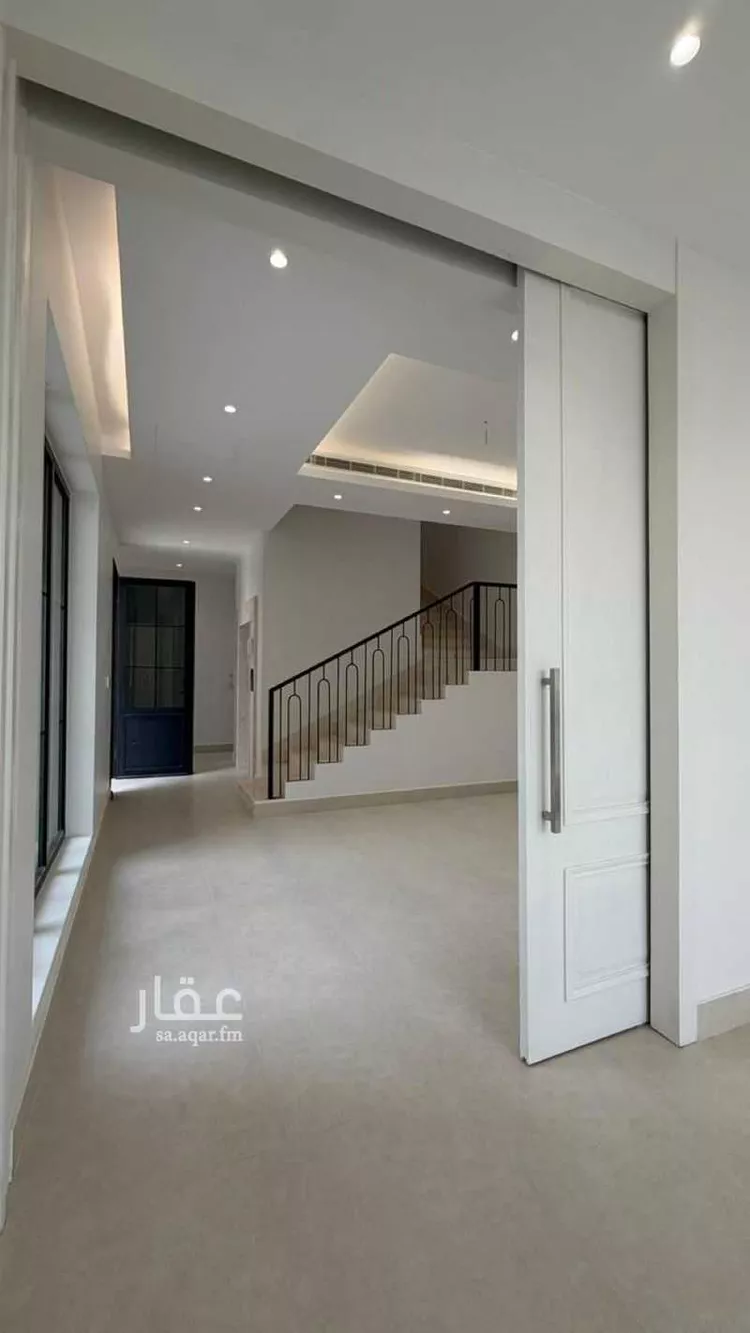 فيلا للبيع في شارع أبي عيسي الترمذي, حي المهدية, مدينة الرياض, منطقة الرياض صورة 3