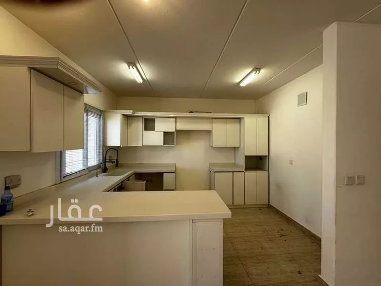 فيلا للإيجار في شارع طلحة العلثي, حي مطار الملك خالد الدولي, مدينة الرياض, منطقة الرياض صورة 4