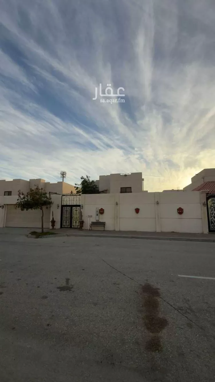 فيلا للبيع في شارع شارع السرو 10, حي المطرفية, مدينة مدينه الجبيل الصناعيه, المنطقة الشرقية