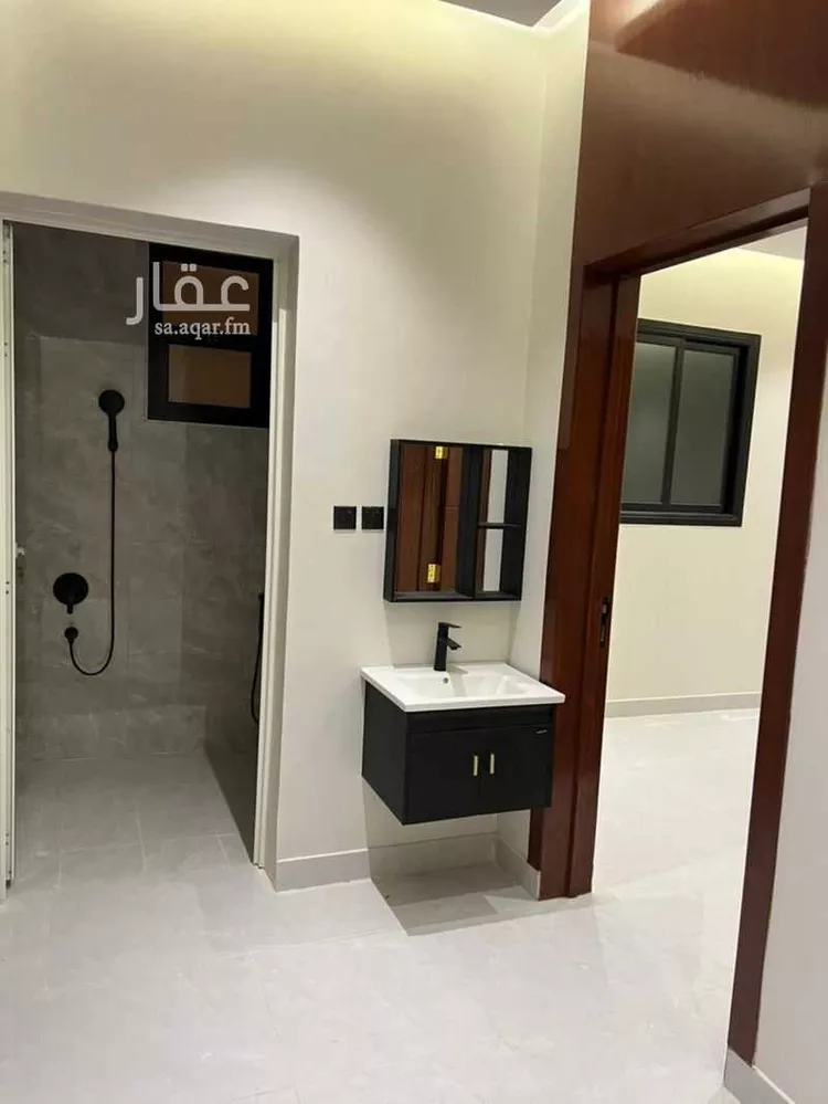 فيلا للبيع في شارع عبدالله القيرواني, حي الرمال, مدينة الرياض, منطقة الرياض صورة 2