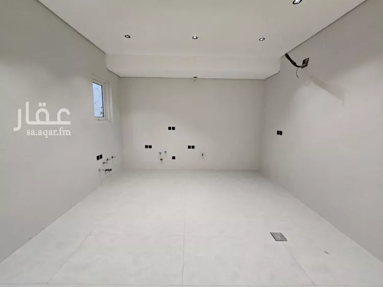 فيلا للبيع في شارع محمد بن خالد, حي العارض, مدينة الرياض, منطقة الرياض صورة 2