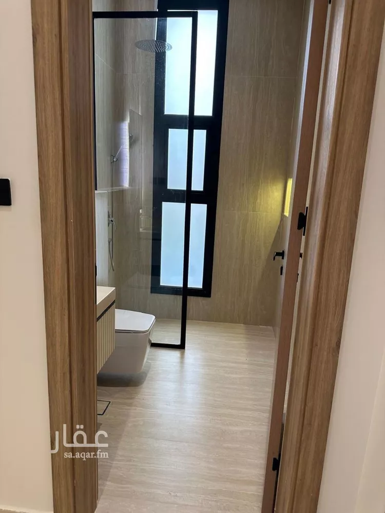 Floor for Sale in Riyadh Al Qirawan 19