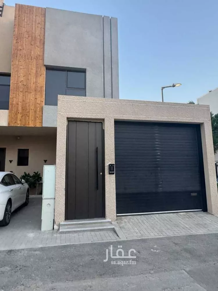 Floor for Sale in Riyadh King Fahd