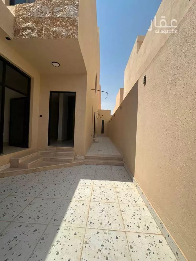 Floor for Sale in Riyadh Okaz صورة 3