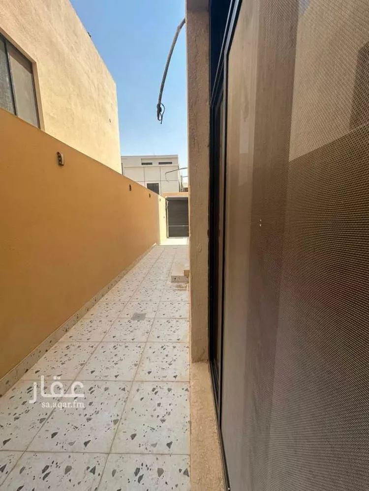 دور للبيع في حي عكاظ, مدينة الرياض, منطقة الرياض 11