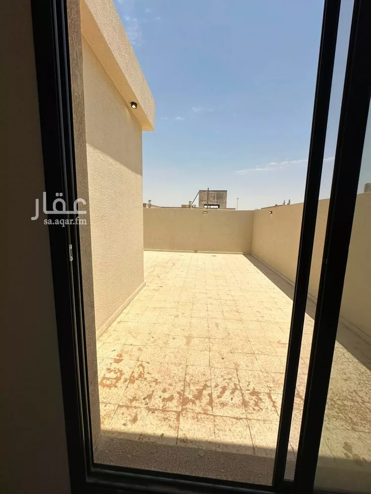 دور للبيع في شارع منجد, حي شبرا, مدينة الرياض, منطقة الرياض 10