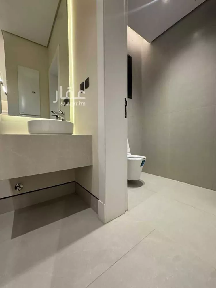 Floor for Sale in Riyadh King Fahd 15