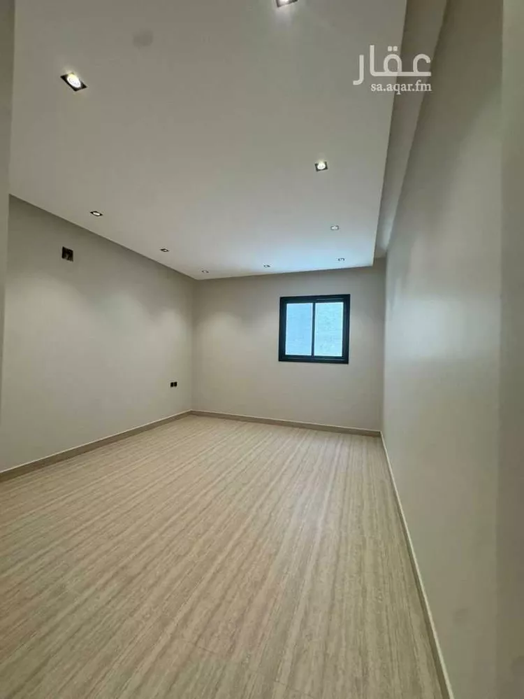 Floor for Sale in Riyadh Al Arid 9