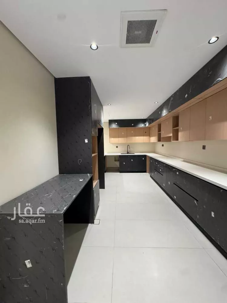 Floor for Sale in Riyadh King Fahd 12