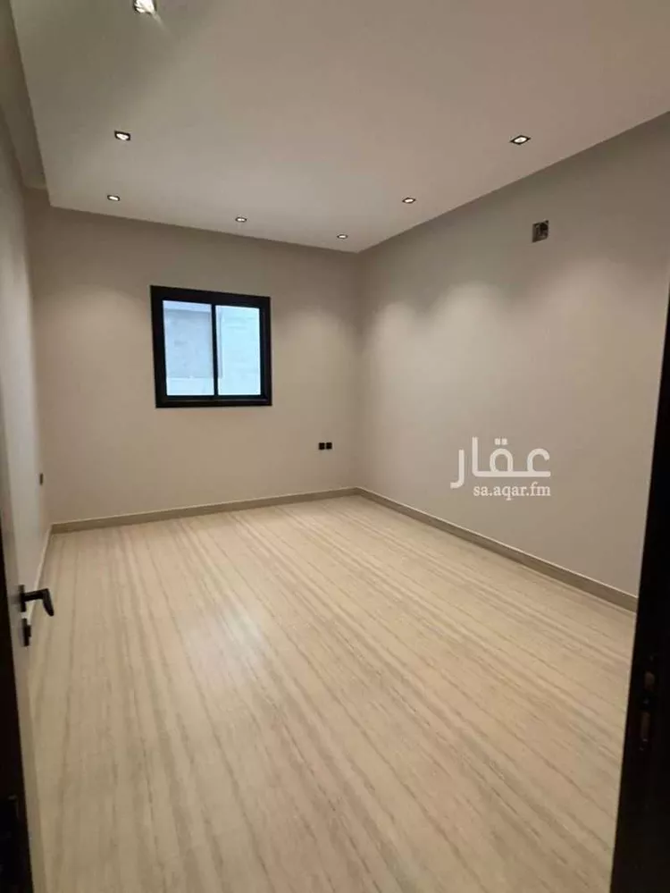 Floor for Sale in Riyadh Al Arid 14