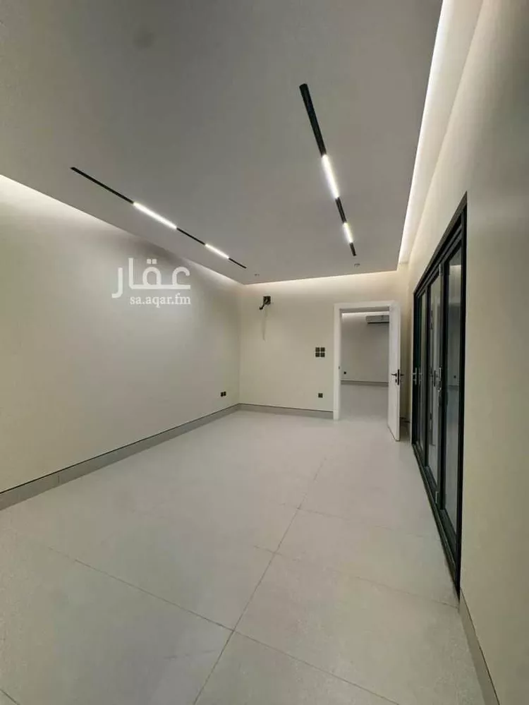 Floor for Sale in Riyadh King Fahd 14
