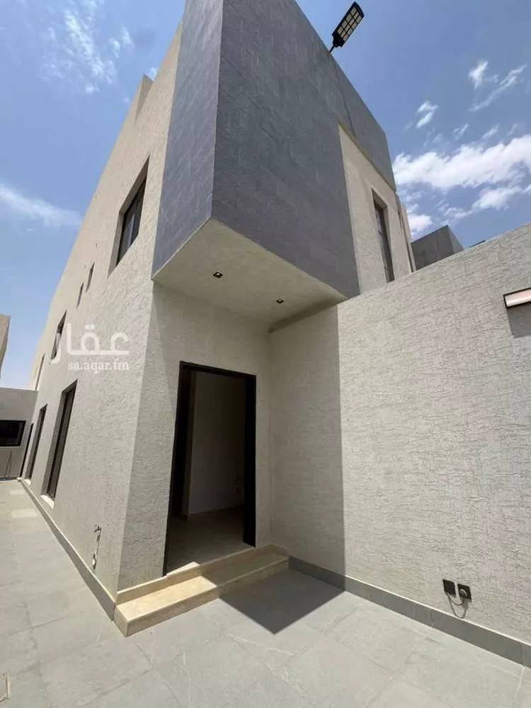 Floor for Sale in Riyadh Al Arid