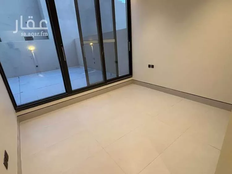 دور للبيع في شارع ابن اللبان, حي الملك فهد, مدينة الرياض, منطقة الرياض 9