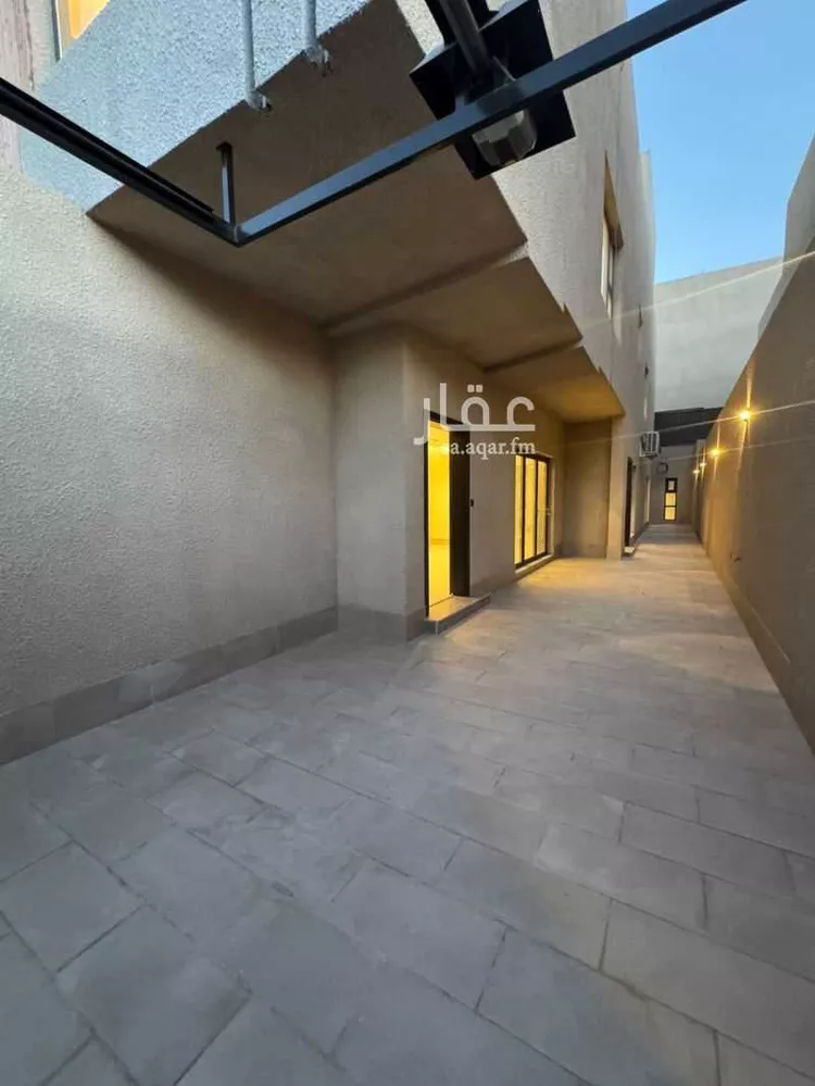 Floor for Sale in Riyadh King Fahd 6