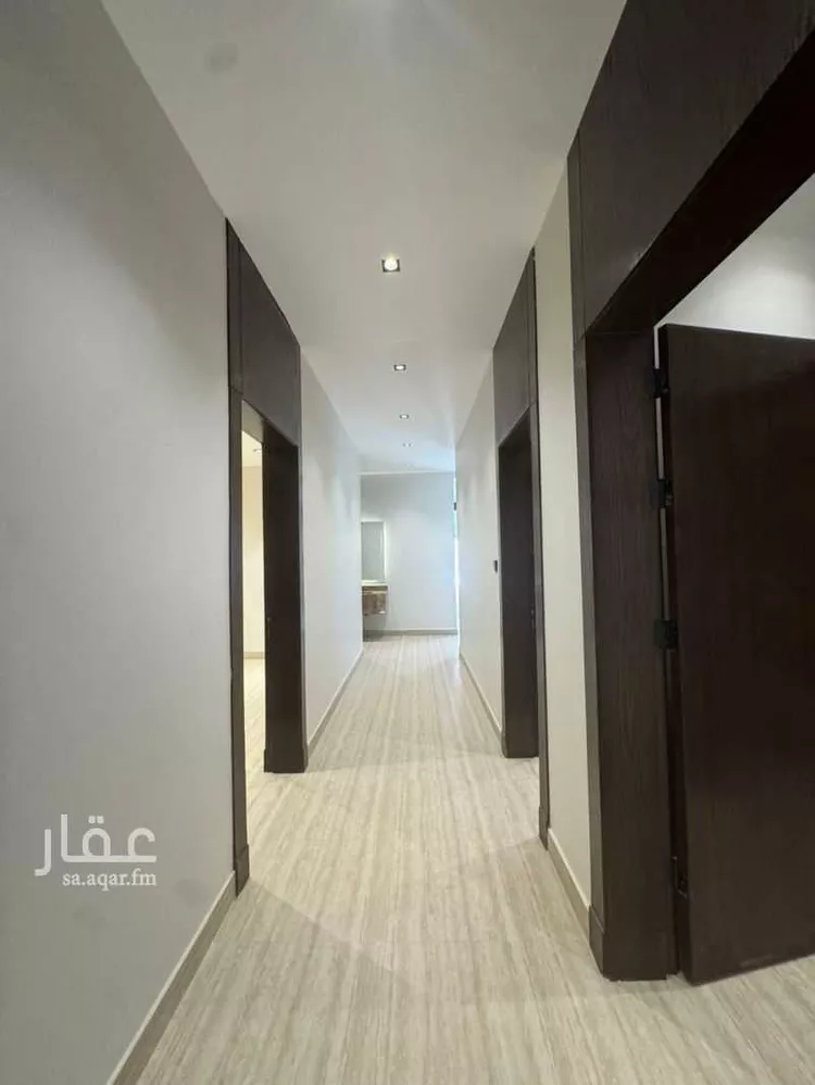 Floor for Sale in Riyadh Al Arid 10