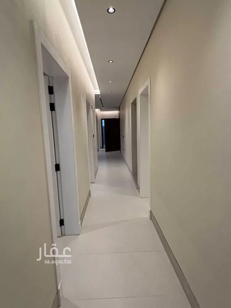 دور للبيع في شارع ابن اللبان, حي الملك فهد, مدينة الرياض, منطقة الرياض 12